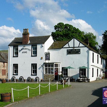 The Blacksmiths Arms Hotel Брамптън Екстериор снимка